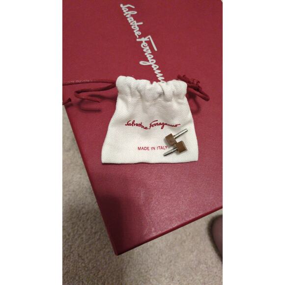 Salvatore Ferragamo Judy Pumps - Picture 10 of 10